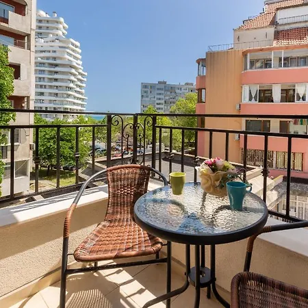 Apartments Flora 1 Burgas Exterior photo