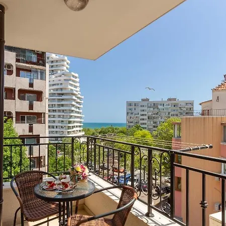 Apartments Flora 1 Burgas Exterior photo