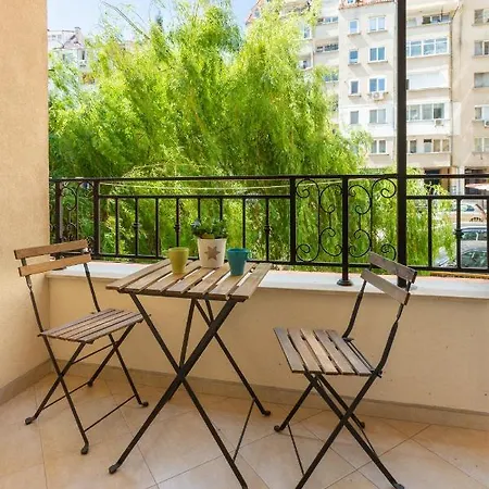 Apartments Flora 1 Burgas Exterior photo