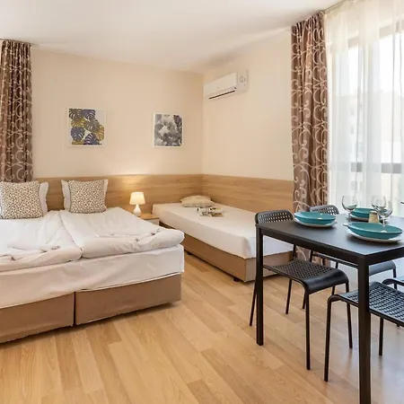 Apartments Flora 1 Burgas Exterior photo